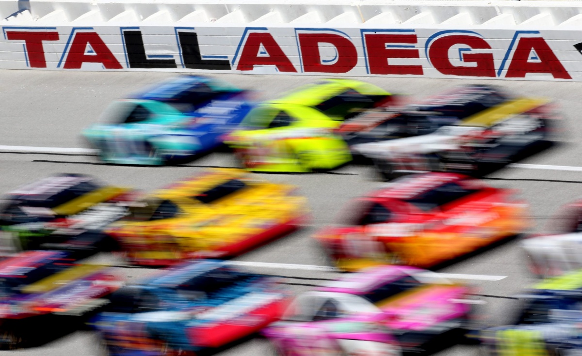 Race To Talladega: Register-To-Win